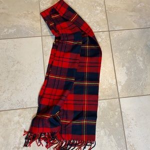 Abercrombie scarves & Fitch